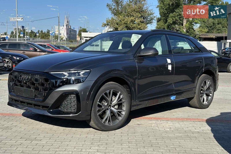 Audi Q8 - фото 35