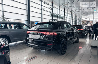 Audi Q8 2025 S-Line