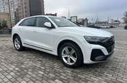 Audi Q8 - фото 5