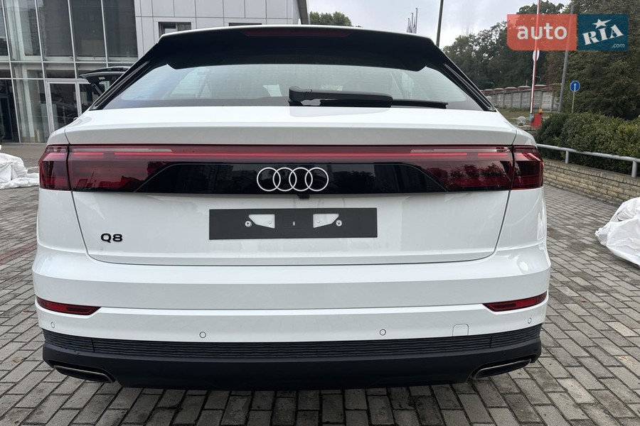 Audi Q8 - фото 12