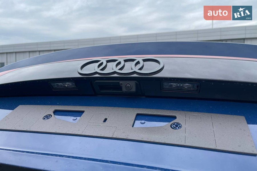 Audi Q8 - фото 21