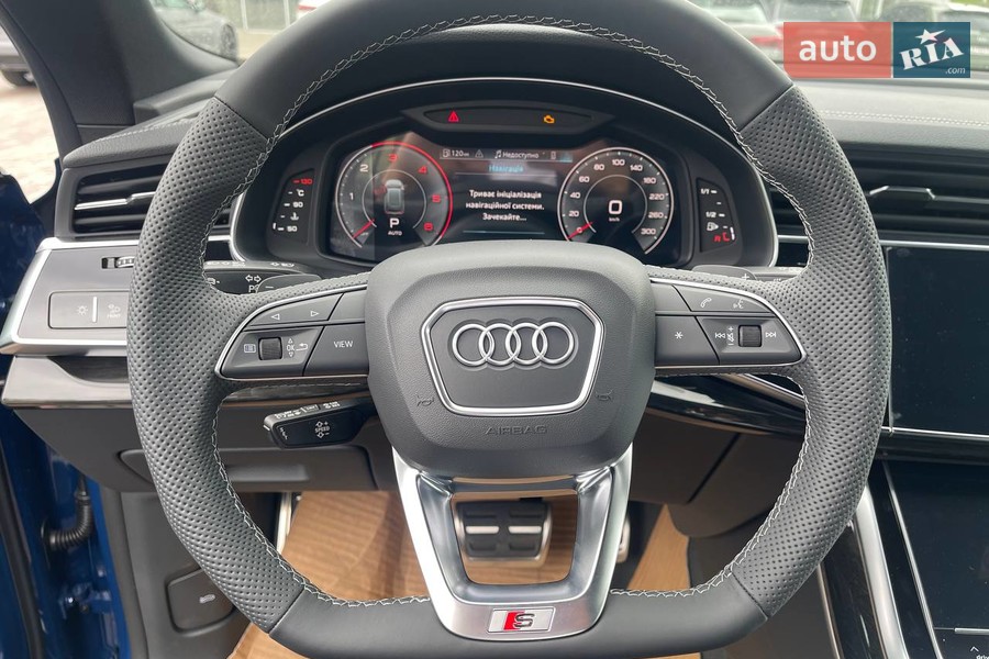 Audi Q8 - фото 13