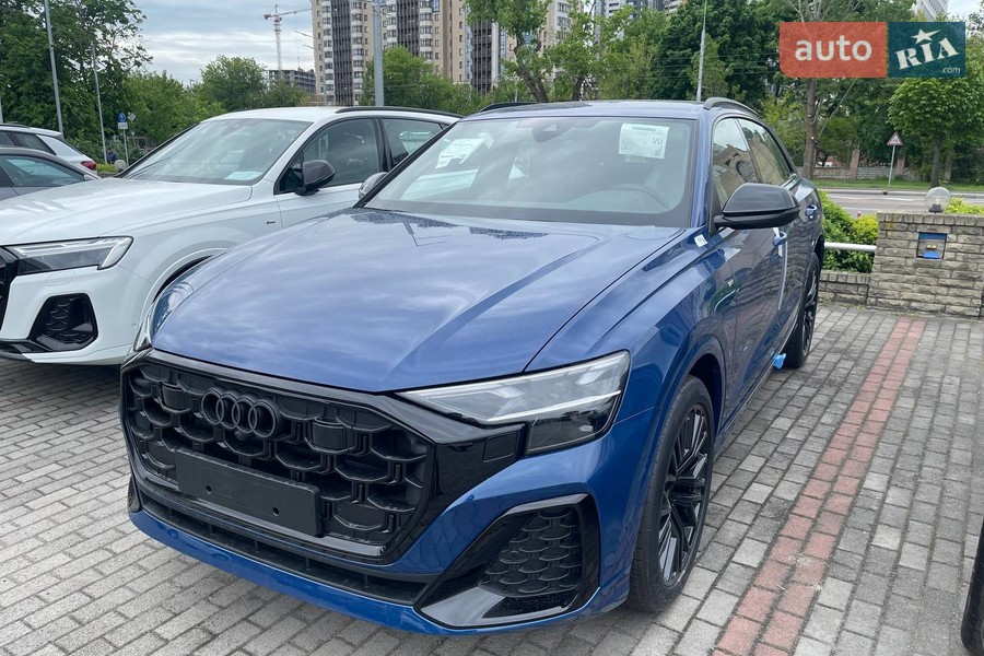 Audi Q8 - фото 5