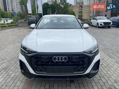 Audi Q8 2025 Basis