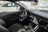 Audi Q8 S-Line