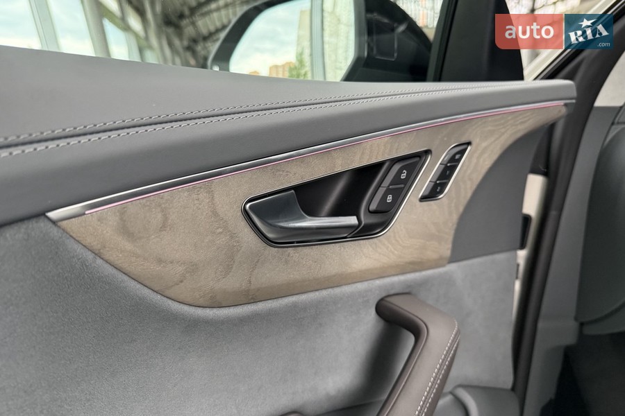 Audi Q8 - фото 11