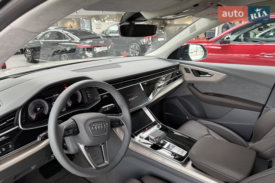 Audi Q8 - фото 7