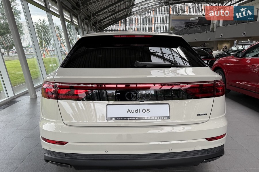 Audi Q8 - фото 4