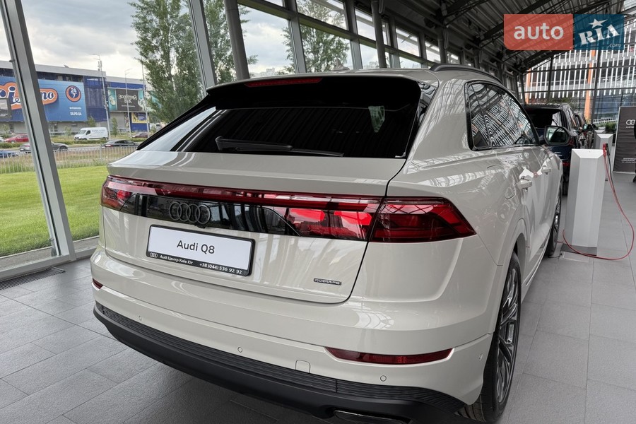 Audi Q8 - фото 5