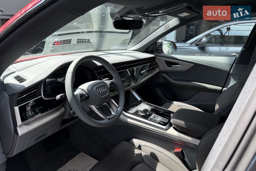 Audi Q8 - фото 6