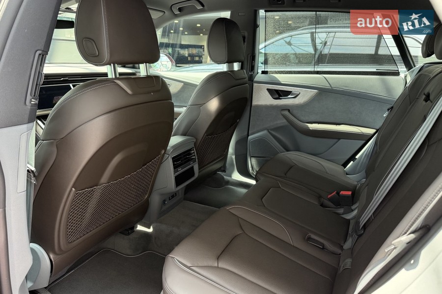 Audi Q8 - фото 8