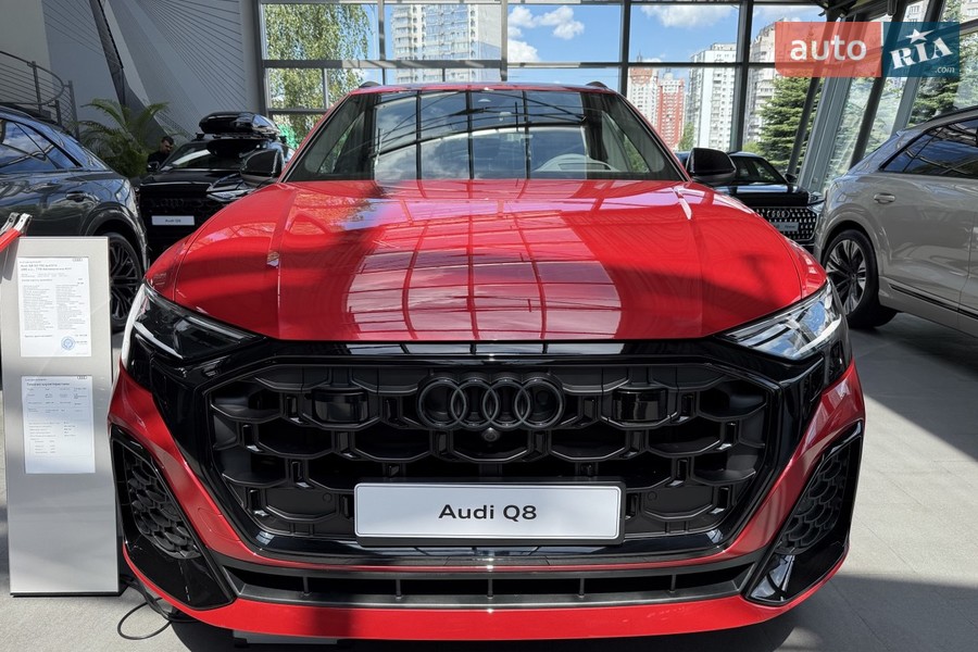 Audi Q8 - фото 1