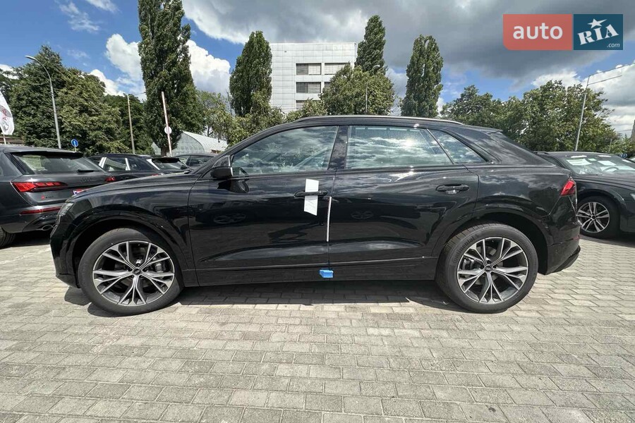 Audi Q8 - фото 11
