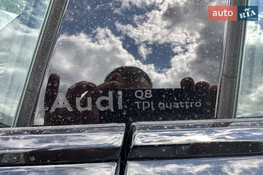 Audi Q8 - фото 12
