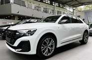 Audi Q8 - фото 6