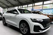 Audi Q8 - фото 1