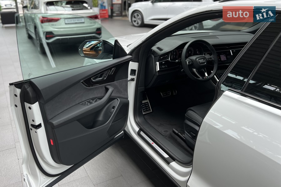 Audi Q8 - фото 15