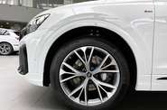 Audi Q8 - фото 11