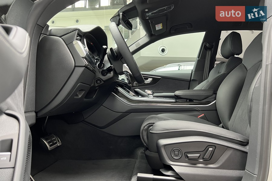 Audi Q8 - фото 18