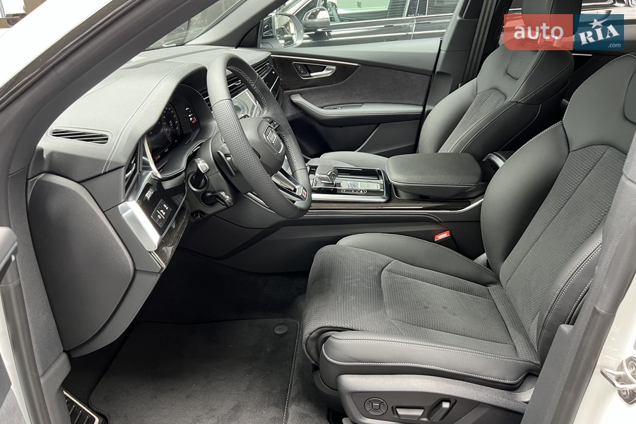 Audi Q8 - фото 19