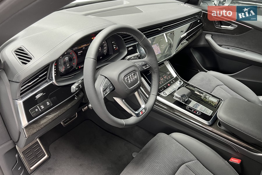 Audi Q8 - фото 20