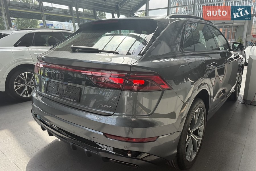 Audi Q8 - фото 4