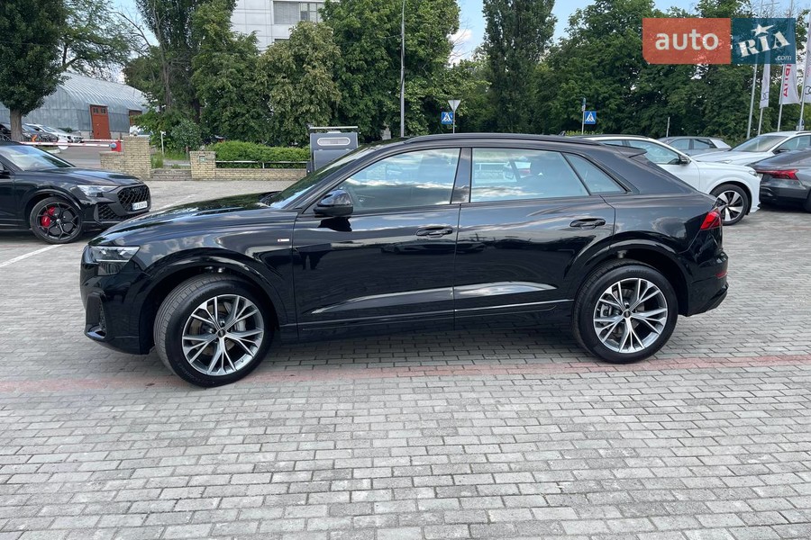 Audi Q8 - фото 9