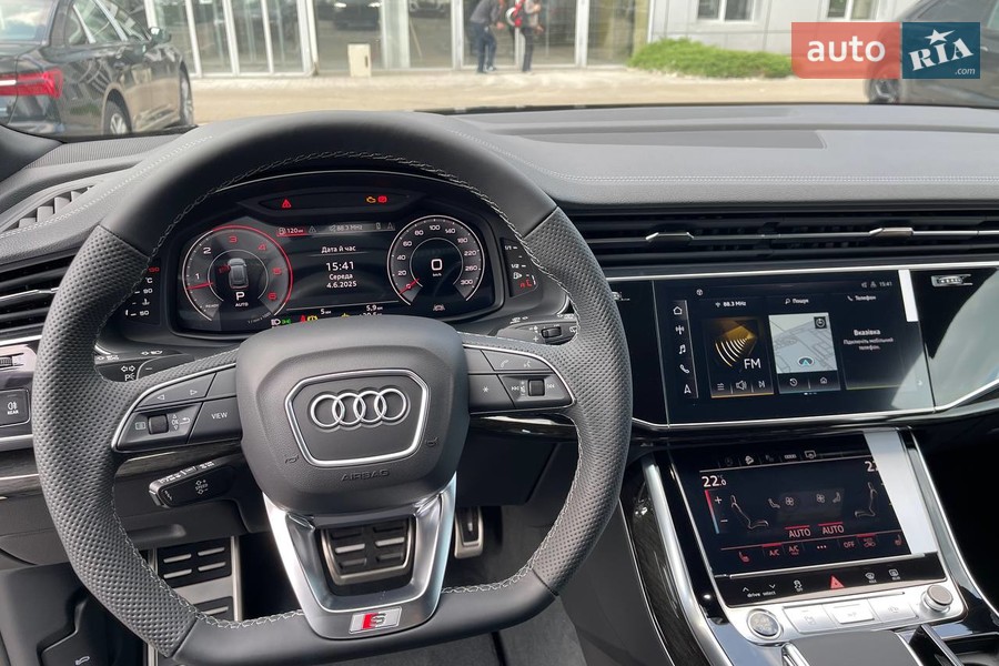 Audi Q8 - фото 14