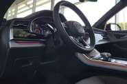 Audi Q8 S-Line