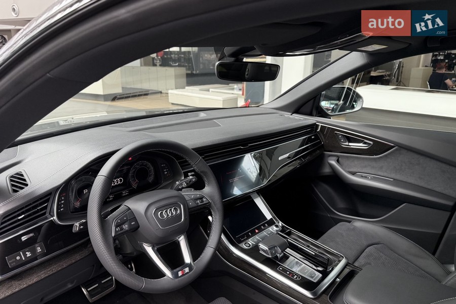 Audi Q8 - фото 5