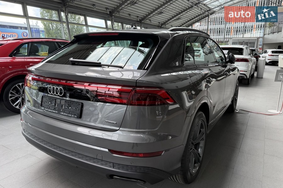 Audi Q8 - фото 4