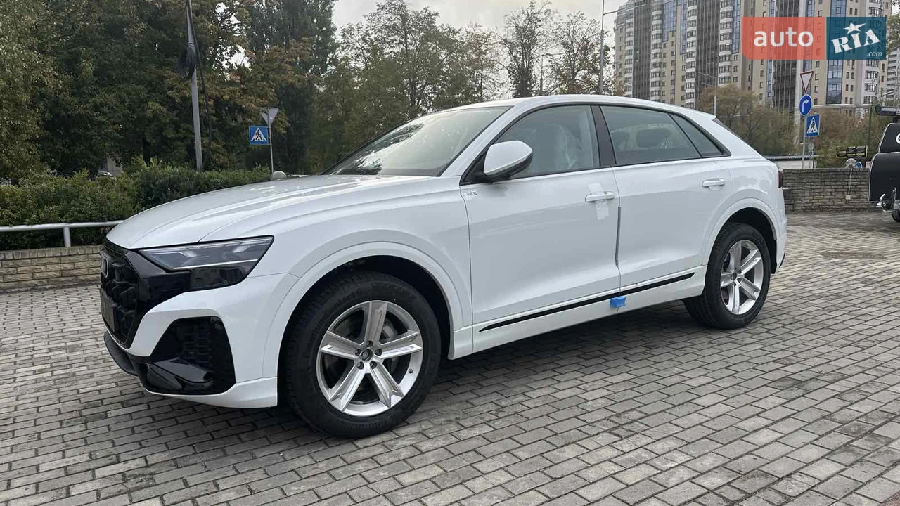 Audi-8