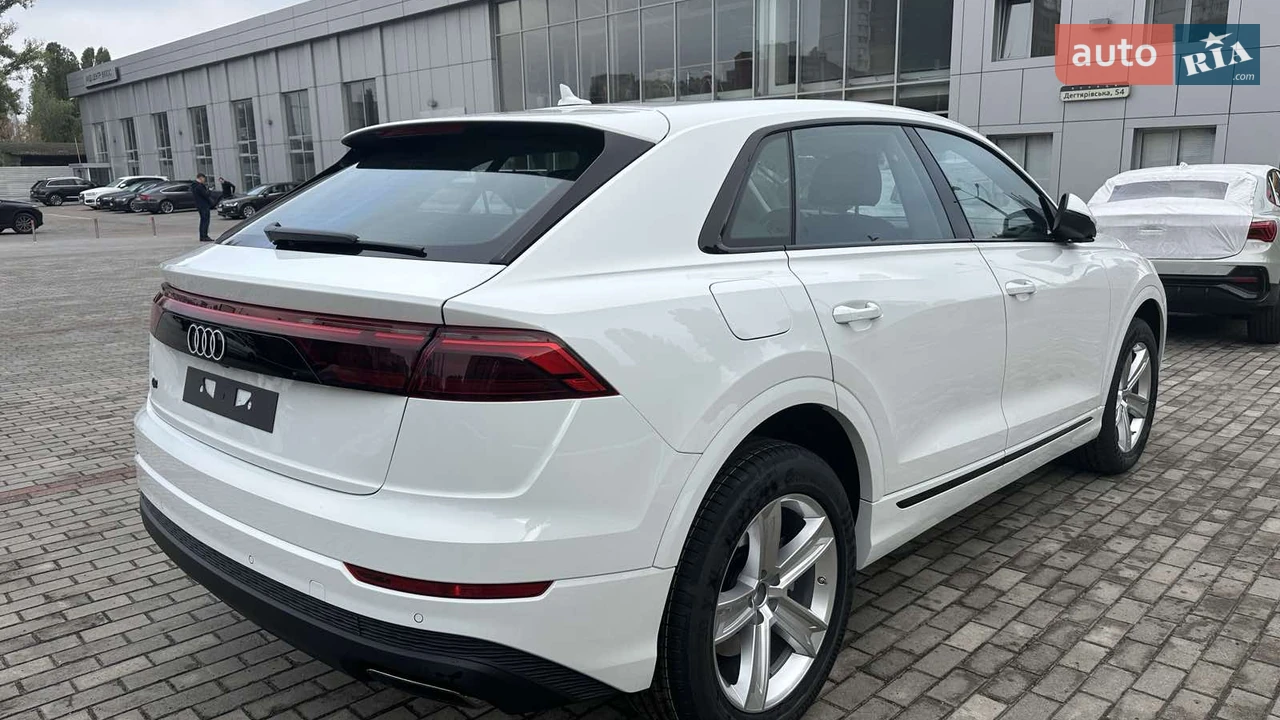 Audi-5
