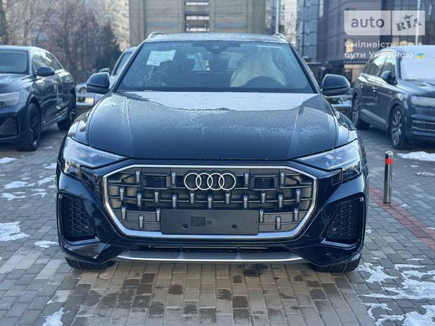 Audi Q8 2025