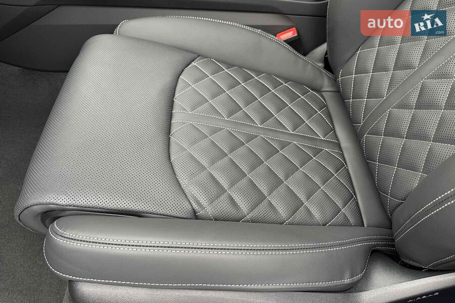 Audi Q8 - фото 20