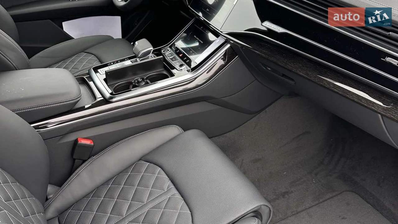 Audi-32