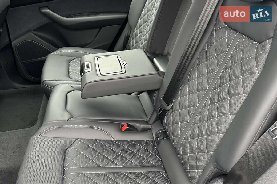 Audi Q8 - фото 22