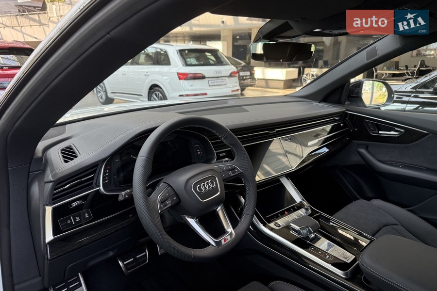 Audi Q8 - фото 6