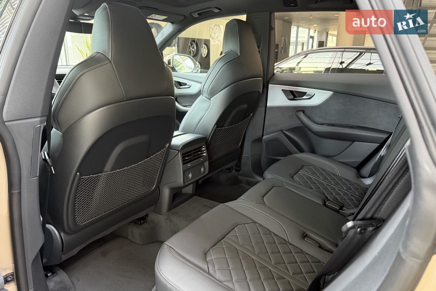 Audi Q8 - фото 9