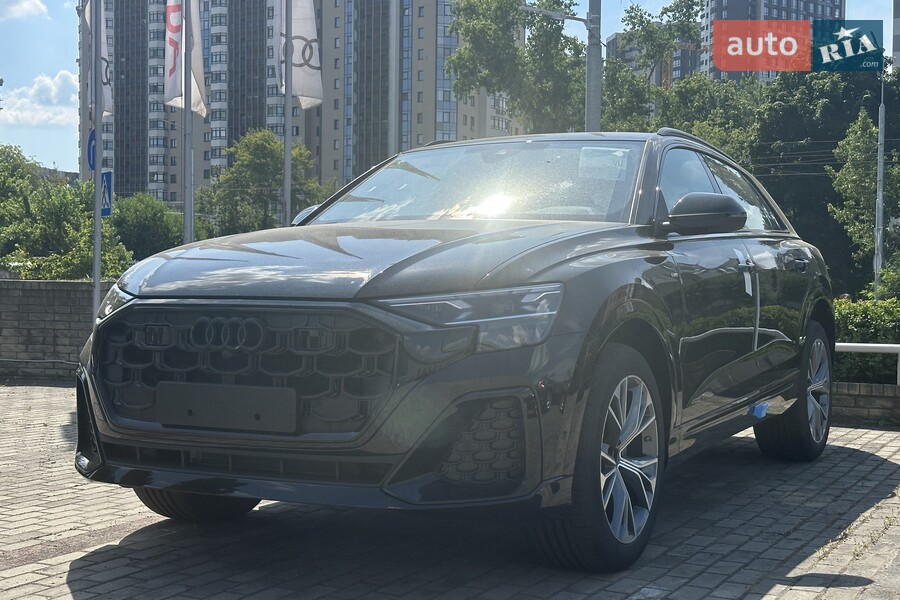 Audi Q8 - фото 31