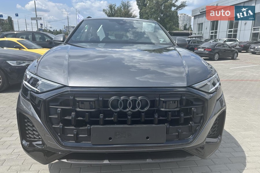 Audi Q8 - фото 7