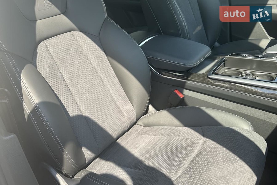Audi Q8 - фото 15