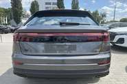 Audi Q8 - фото 10