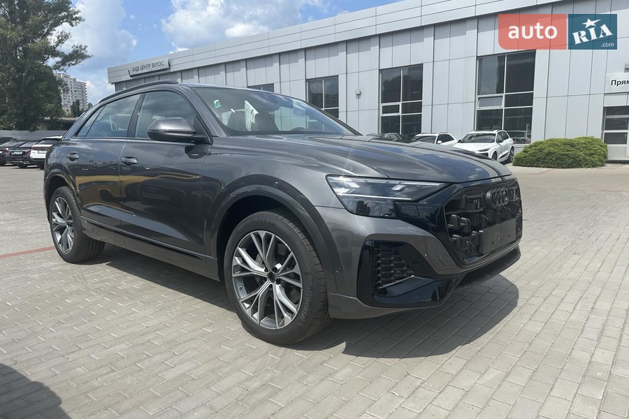 Audi Q8 - фото 1