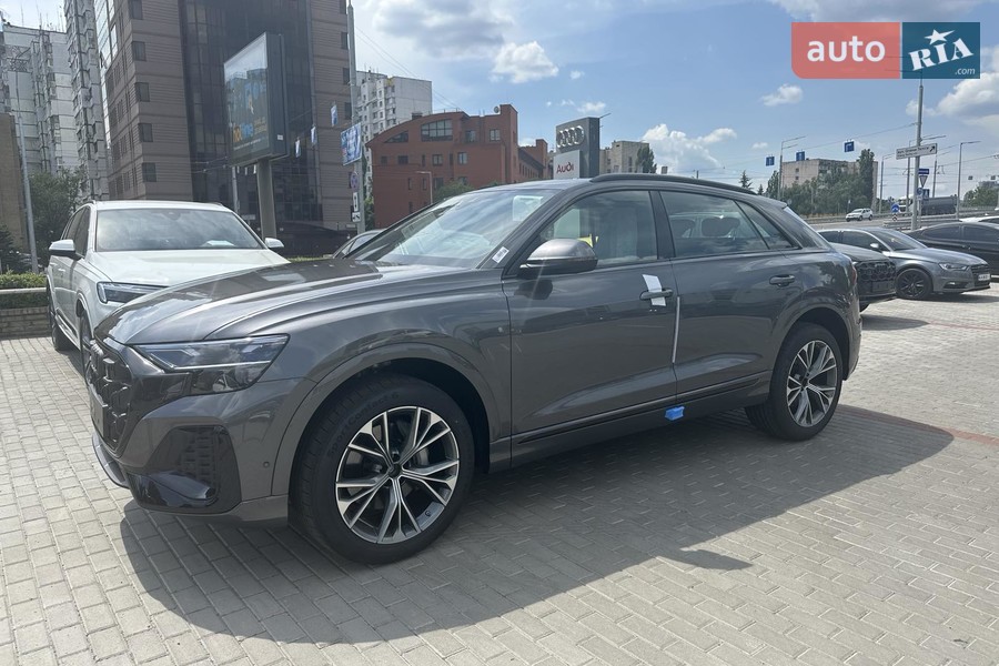 Audi Q8 - фото 9