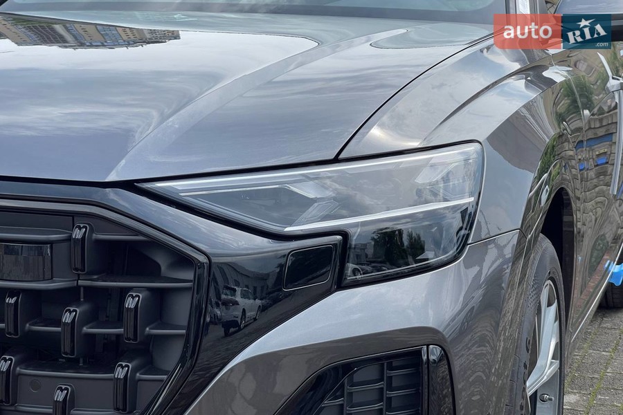 Audi Q8 - фото 10