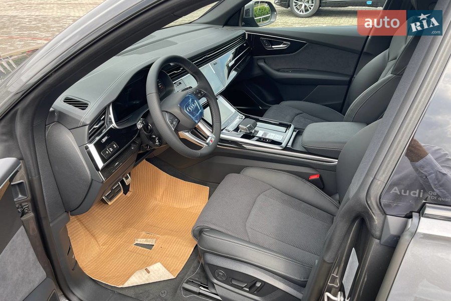 Audi Q8 - фото 12