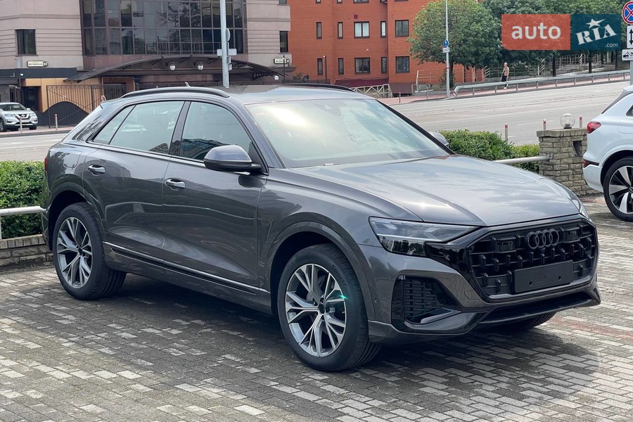 Audi Q8 - фото 1