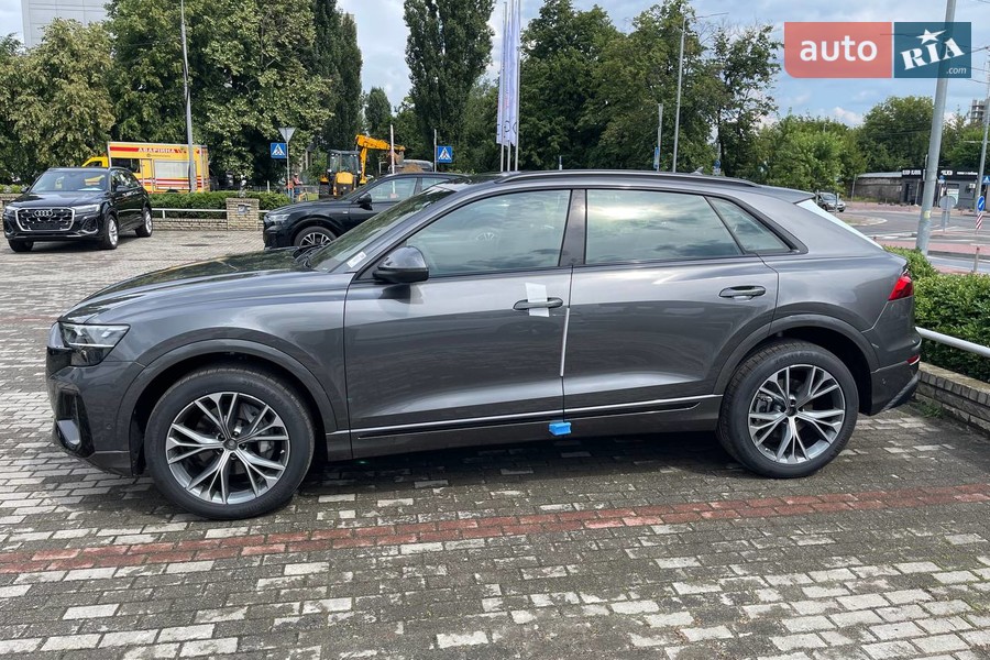 Audi Q8 - фото 4