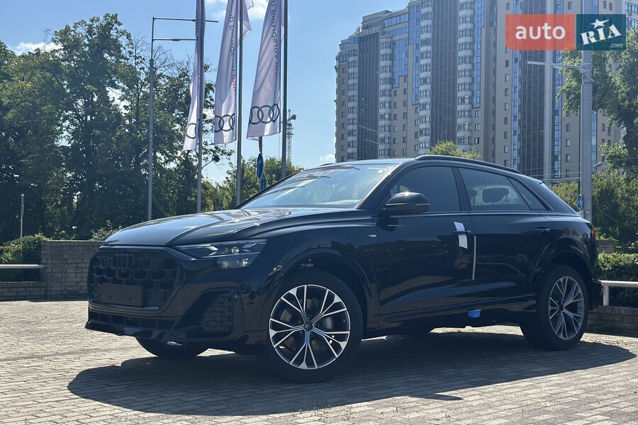 Audi Q8 - фото 9